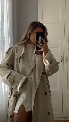 Elegantes Party Outfit, Trench Outfit, Winter Date Outfits, Adrette Outfits, Fest Outfits, Trench Coat Outfit, Autumn Fits, Paris Outfits