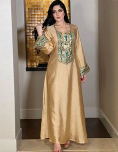 Sequins Embroidery Dubai Abaya Women Jalabiya Long Arabic Dress Jalabiya Arabic Dress, Turkish Clothing, Arabic Dress, Golden Dress, Dress Luxury, Evening Dresses Short, Muslim Dress, Abaya Dress, Dress Stores Online