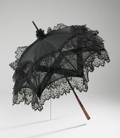 Gothic Umbrella, Victorian Gothic Aesthetic, 1900’s Fashion, Black Parasol, Lace Umbrella, Lace Parasol, Victorian Aesthetic, Victorian Goth, Gothic Aesthetic