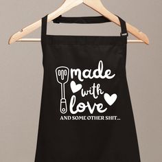 TOPT Funny Printed bib aprons with funny slogan or quotes. Print color White. We are not only printed but also all aprons are made inhouse  Printed Funny Apron Ideal For Gifts Simple object that adds fun to daily use Enjoy the moment of cooking, baking, painting, and handcrafting with your friends, kids and relatives! aprons help to leave the worry of getting the cloth smudged behind. TOPT bib aprons are available with Pockets and have an adjustable neck tie with a plastic buckle with following Baking Painting, Chef Aprons, Funny Apron, Diy Apron, Funny Aprons, Simple Object, Aprons For Men, Printed Aprons, Bib Apron