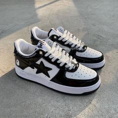 Outfits With Bape Shoes, Bape Shoes Aesthetic, Bapestas Shoe, Bape Star Shoes, Aesthetic Nike Shoes, Nike Shoes Aesthetic, Shoes Bape, Zapatillas All Star, Dr Mundo