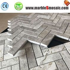 marble mosaic tiles with different colors and sizes for bathroom flooring or wall coverings