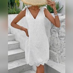 New Boho Eyelet Lace Relaxed Cami Dress White * Sleeveless * Tie Shoulder Strap Detail * V Neck * Short Skirt * Sheer Scalloped Lace Hem * Lined * Relaxed Shift Fit *Approximate Unstretched Measurements* Small (4) * Bust 37" * Length 34.5" Medium (6) * Bust 38.5" * Length 34.5" Large (8/10) * Bust 40.75" * Length 35" Xl (12) * Bust 43.25" * Length 35.25" In Transit ** Will Ship In Approx 7- 10 Days Fabric : Lace Poly Color : White #Spring Summer Sundress Sun Dress Strappy Fall Trip Frilly Girly Summer Sundress, Lace Hem, Festival Dress, Eyelet Lace, Black Shirt Dress, White Sleeveless, Scalloped Lace, Sun Dress, Pretty And Cute