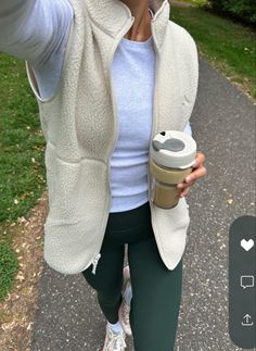 Fabulous Style, Active Outfits, Granola Girl, Athleisure Outfits, Athletic Outfits, Puffer Vest, Fall Winter Outfits