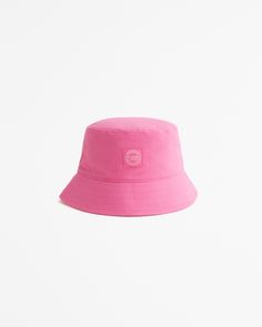 One-size bucket hat in a soft twill fabric with logo tag detail, that's the perfect accessory for all your sunny days! Boys Logo, Boys Pattern, Pattern Logo, Boys Swimwear, American Clothing, Logo Tag, Boys Accessories, Abercrombie Kids, Twill Fabric