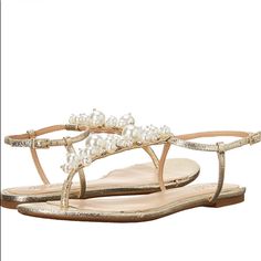 Great Pair Of Pearl Thong Sandals! Badgley Mischka, Jewel Badgley Mischka, Badgley Mischka Shoes, Thong Sandals, Flat Sandals, Women's Shoes Sandals, Shoes Sandals, White Gold, Women Shoes