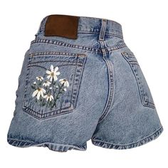 Embroidered Denim Shorts, Vintage Clothes Women, 자수 디자인, Embroidered Clothes, Embroidered Denim, Denim Shorts Women, Street Styles, Cute Casual Outfits