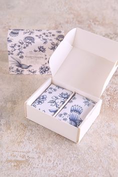 This beautifully designed scented soap gift set is perfect for gifting to friends or loved ones. Featuring two triple-milled soaps individually wrapped with a refreshing Ginger Flower scent, mix and match with other products of the Chinoiserie range. Ginger Flower, Flower Scent, Soap Gift Set, Mini Soaps, Luxury Soap, Soap Packaging, Soap Gift, Body Scrub, Loved Ones