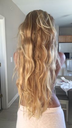 Surfer Hair, Vacation Hairstyles, Blonde Waves, Makijaż Smokey Eye, Beach Hair