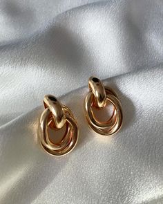 Statement Gold Earrings Statement Gold Earrings, 22k Gold Earrings, Minimalist Earrings Gold, Gold Statement Earrings, Link Earrings, Gold Link, Fancy Jewellery, Fancy Jewelry, Ear Jewelry