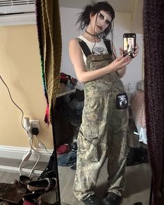 Punk Overalls Outfit, All Black Skater Outfit, Overall Alt Outfits, Alternative Overalls, Alt Overalls, Alt Overalls Outfit, Chaoscore Outfits, Camo Overalls Outfit