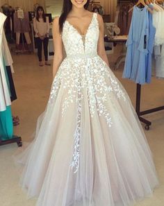 Girls Graduation Dresses, Gaun Tulle, Princess Prom Dresses, Winter Formal Dresses, A Line Evening Dress, Prom Dresses 2017, V Neck Prom Dresses, V Neck Wedding Dress, Lace Prom Dress