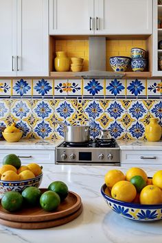 15 Modern Hacienda-Style Kitchens That Bring Mexican Charm to Contemporary Homes – Cabin Nook Mexican Style Kitchens Ideas, Talavera Kitchen, Hacienda Kitchen