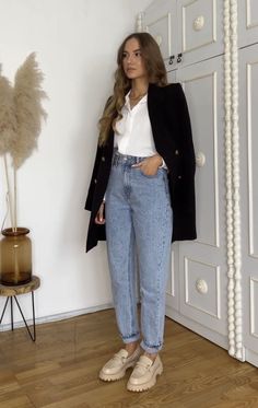 Outfit Ideas With Loafers, Mens Shoes Casual, Mode Tips, Cute Outfit Ideas, Business Casual Outfits For Work, Elegante Casual, Mens Shoes Casual Sneakers, Stylish Work Outfits