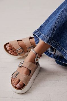 Arizona Chunky Birkenstock Sandals | Free People Platform Birkenstock Sandals, Birkenstock Platform Outfit, Platform Birkenstock Outfit, Chunky Birkenstock, Birkenstock Platform, Platform Birkenstock, Platform Sandals Outfit, Work Sandals, Birkenstock Sandal