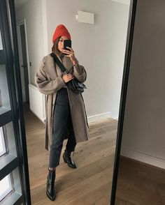 Recreate Outfits, Beanie Outfit, Behind Blue Eyes, Winter Inspo, Autumn Outfits, A Mirror, Looks Style