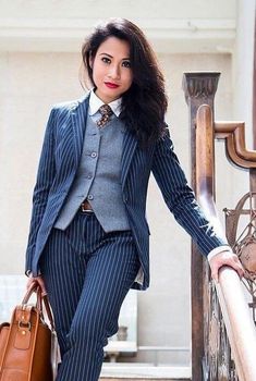 Formal Outfit Ideas For Women, Dressing For Women, Formal Outfit Ideas, Women Office Wear, Elegant Dressing, Look Office, Outfit Ideas For Women, Office Wear Women, Professional Outfits Women