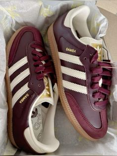 Samba Shoes, Samba Outfit, Dr Shoes, Adidas Samba Og, Shoe Wishlist, Shoe Inspo, Pretty Shoes