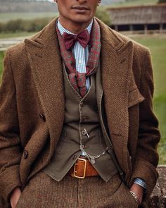 English Outfit, Mens Layering, Tweed Run, Tom Ford Suit, Mens Fashion Rugged, Men Stylish Dress, Ralph Lauren Style