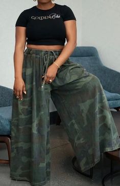 Wide leg jeans with side pockets and drawstrings at waist THIS ITEM RUNS LARGE OVERSIZED FIT Jeans With Side Pockets, Army Jeans, Army Pants, Jogger Set, Accessories Jacket, New Instagram, How To Style, Skirt Pants, Wide Leg Jeans