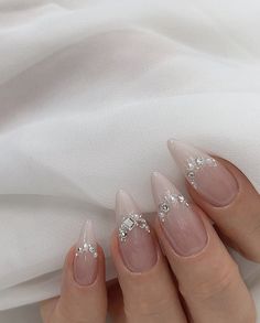 Diamond Cuticle Nails, Glazed Nails With Pearls, Nails Acrylic For Bride, White Sparkle Nails Designs, Ring Stone Nails, Pearl Placement On Nails, Ombre Gems Nails, Wedding Nails Diamonds, Vegas Wedding Nails For Bride