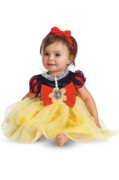 Dress with character cameo; Headband with bow Disney Princess Snow White Infant Halloween Costume Product Description: Dress with character cameo Headband with bow Manufacturer’s size chart is provided for reference only. Not all costumes are available in all sizes. Returns: To conduct a return, please open a return request through eBay. You will then receive return instructions. Most returns are processed within 1 week from the day we get it back. You will receive an email confirmation when the Baby Snow White Costume, Baby Snow White, Snow White Halloween Costume, Toddler Halloween Costume, White Halloween Costumes, Infant Costume, Baby Fancy Dress, Snow White Dresses, Snow White Costume