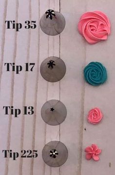 the instructions for how to make fondant flowers with piping and buttons are shown