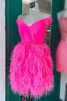 V-Neck Hot Pink Tight Homecoming Dress with Feathered Skirt Hot Pink Homecoming, Hot Pink Homecoming Dress, Detachable Wedding Dress, Tight Homecoming Dress, Hot Pink Prom Dress, Dark Red Dresses, Red Dresses Classy, Pink Homecoming Dress, Mermaid Bridesmaid Dresses