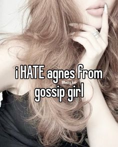 Gossip Girl Iconic Quotes, Watch Gossip Girl, Gossip Girl Whisper, Gilmore Girl Whispers, Girl Whispers, Monica And Chandler, Chuck And Blair, Coquette Whispers, Xoxo Gossip