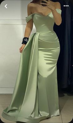 Prom Dress With Train, Classy Prom Dresses, Prom Dresses Sleeveless, Prom Dress Inspiration, Pretty Prom Dresses, فستان سهرة, Dress Dusty, Satin Prom Dress, Glam Dresses