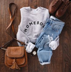 Clothing Layout, Heather Grey Sweatshirt, Sweater Jeans, Mode Inspo, Looks Style, Fall Winter Outfits, Outfits Casuales