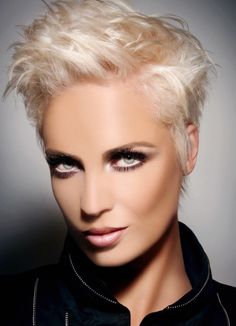 Stoere Vrouwen Kapsels - Korte Kapsels Short Hairstyles 2015, Beyonce Hair, Long Face Hairstyles, Very Short Haircuts, 2015 Hairstyles, Very Short Hair, Curly Bob Hairstyles, Long Faces, Short Blonde