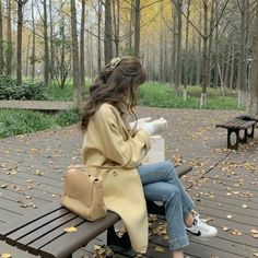 Street Style Outfits Casual, Instagram Ideas Photography, Classy Photography, Korean Girl Fashion, Looks Street Style, News Website, 인물 사진, 가을 패션, Google News