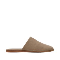 This slip-on-and-go style is the perfect addition to all your work- and weekend wear. Our Jade mule features elevated suede uppers, ultra-comfy insoles, and a chic mini wedge. You can't go wrong with this effortless and versatile flat. Suede upper. TOMS leather products support responsible manufacturing via the Leather Working Group. Non-removable, high-rebound comfort OrthoLite® Eco X40-Hybrid™ insole made with 32% eco content including 15% hybrid materials, 12% bio-oil and 5% recycled rubber. Bio Oil, Stationary Gifts, Mental Health Resources, Brown Flats, Fossil Handbags, Suede Flats, Loafer Mules, Leather Products, Recycled Rubber