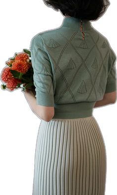 Elegant Spring Knit Sweater, Elegant Non-stretch Sweater For Spring, Elegant Non-stretch Spring Sweater, Feminine Stretch Sweater For Winter, Spring Turtleneck Sweater, Elegant Stretch Fine Knit Top, Chic Stretch Sweater For Spring, Elegant Knit Top, Chic Fine Knit Spring Sweater