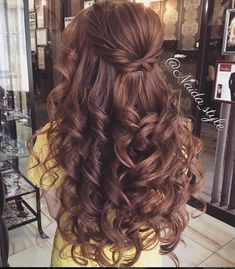 Bridal French Twist, Wedding Theme Dress, Updos For Weddings, French Twist Hairstyle, Type Of Face, Twist Hairstyle, Formal Hairstyles For Long Hair, Guest Hair, Quinceanera Hairstyles