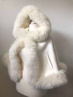 Poncho Jacket, Capes For Women, Arctic Fox, Cape Coat, White Fur, Mode Inspo, Dream Clothes, Fox Fur, Shopping Cart