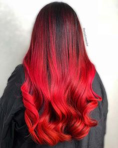 Bold Red and Black Hair Sandy Red Hair, Cinnamon Red Hair, Red And Black Hair Color, Black Hair Color Ideas, Magenta Hair Colors, Cinnamon Red, Magenta Hair, Bold Women, Red Wig