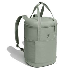 the back view of a backpack with straps on it, showing the front pocket and shoulder strap