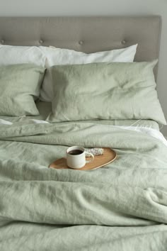 Sage Green Sheets Aesthetic, Light Green Duvet Cover, Light Green Bedding, Sage Bed, Sage Green Comforter, Sage Green Duvet, Sage Green Bedding, Sage Bedding, Green Bed Sheets