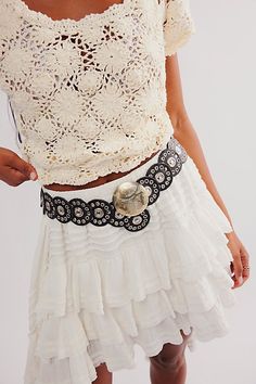 It’s all in the details with this Western-inspired belt, featuring round leather segments, stud details, and a coin buckle for a unique touch. **Features:** Circular segments, leather fabrication, stud details, adjustable fit, coin buckle, punch closure **Why We | Follow Your Arrow Belt by Free People in Black, Size: S/M Boho Western Belt, Free People Belt, Circle Belt Outfit, Boho Belt Outfit, Western Belt Outfit, Country Rock Outfit, Western Belts Outfit, Summer Belt, Cute Concert Outfits