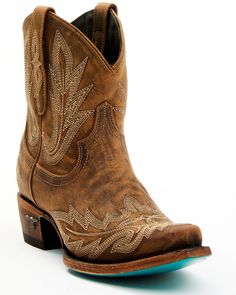 Lane Women's Lexington Western Booties - Snip Toe, Caramel Western Womens Fashion, Short Cowboy Boots, Western Embroidery, Modern Cowgirl, Womens Cowgirl Boots, Boot Barn, Country Fashion, Western Booties, Western Boots Women