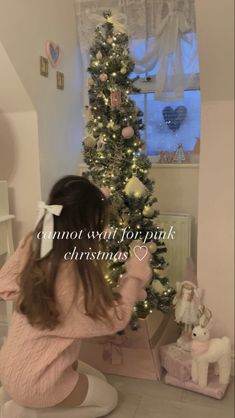 Coquette Christmas Room Decor, Rose Gold Christmas Aesthetic, Soft Christmas, My Christmas Aesthetic, Coquette Christmas Tree, Pink Christmas Room, Christmas Pink, Girly Christmas, Coquette Christmas