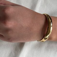 This Gold Plated Bangle Is 8 3/4” Circumference, 3/4” Wide, And. 2 1/2” Diameter. The Fine Craftsmanship Of This Superior Bracelet Is Of A Standard No Longer Available In Costume Jewelry Today. Bangle Is In Excellent Condition, Like Brand New. Please Try To Bundle And Save On Shipping. Hinged Cuff Bracelet For Formal Occasions, Classic Metal Bangle, Elegant Hinged Cuff Bracelet, Formal Hinged Bracelets, Classic Adjustable Hinged Bangle, Classic Hinged Adjustable Cuff Bracelet, Gold Plated Bangles, Anchor Bracelet, Gold Charm Bracelet