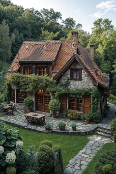 Whimsical Woodland Home 🌳🏠 Storybook Stone Cottage, Cool Unique Houses, Cottage In Forest Aesthetic, Cottage And Farmhouse Style, Cottage Core House Outside, Cottage Houses Inside, Story Book Cottage House, Forest Home Design, Woodsy Decor Rustic