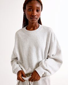 Comfy sweatshirt in our Soft A&F fleece fabric and oversized-fit silhouette, featuring crew neckline and banded hem and cuffs. Womens Matching Sets, Comfy Sweatshirt, Women Essentials, New York Jets, Oversized Sweatshirt, Hoodie Top, Women's Tops, Christmas List, Fleece Fabric