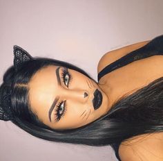 @paulsen0179 Cat Eye Makeup Halloween, Black Cat Makeup, Simple Cat Makeup, Black Cat Halloween Costume, Maquillage Halloween Simple, Cat Halloween Makeup, Holloween Makeup, Cat Makeup Halloween, Cute Halloween Makeup