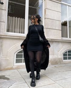 Baddie Winter Outfits Cold, Black Dress Outfit Casual, Mode Zara, Neue Outfits, Looks Black, All Black Outfit, Fall Fashion Outfits