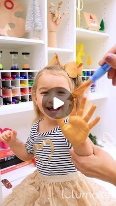 Lucia | LULUMAKE on Instagram: "Easy Angel Handprint Craft Idea | easy Xmas Craft"