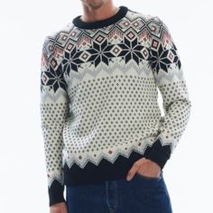 Brand New With Tags! Regular Fit Mid Layer, Heavy Knit 100% Lightweight Wool J-Sleeve Crew Neck Machine Wash Using Wool-Cycle Dale Of Norway, Nordic Sweater, Christmas Sweater Men, Ski Sweater, Basic Sweaters, Zip Cardigan, Heavy Knit, Fair Isle Sweater, Knitted Pullover Sweaters